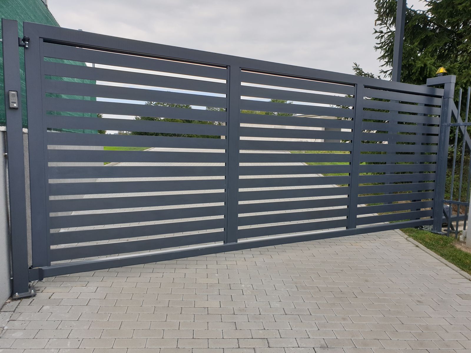 Brama jezdna Lubikowski